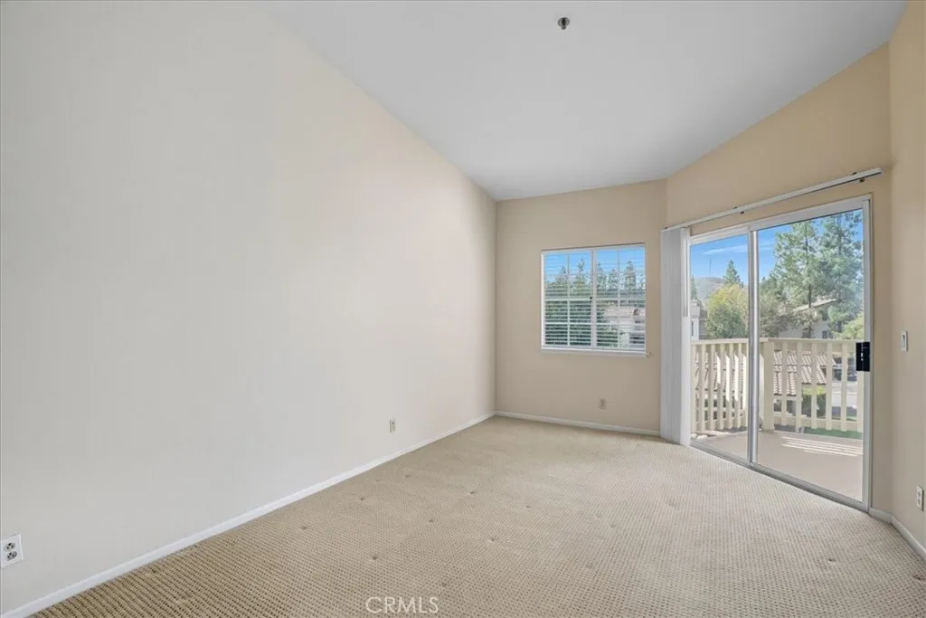 5805 Oak Bend 302, Oak Park, California 91377 home-pic-13